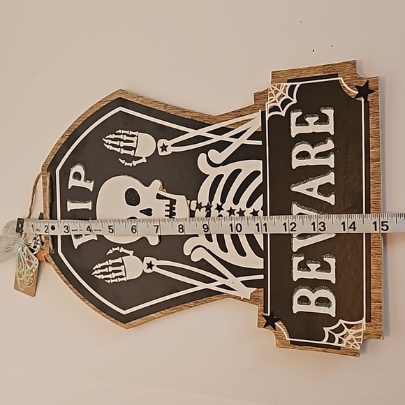 Hand Crafted Wooden Wall Decor Skeleton Design Black & White Glitter BEWARE sign - Picture 13 of 17
